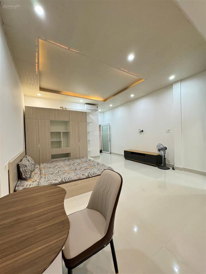 Bán siêu phẩm kiệt ô tô chế lan viên  100m ra tới biển