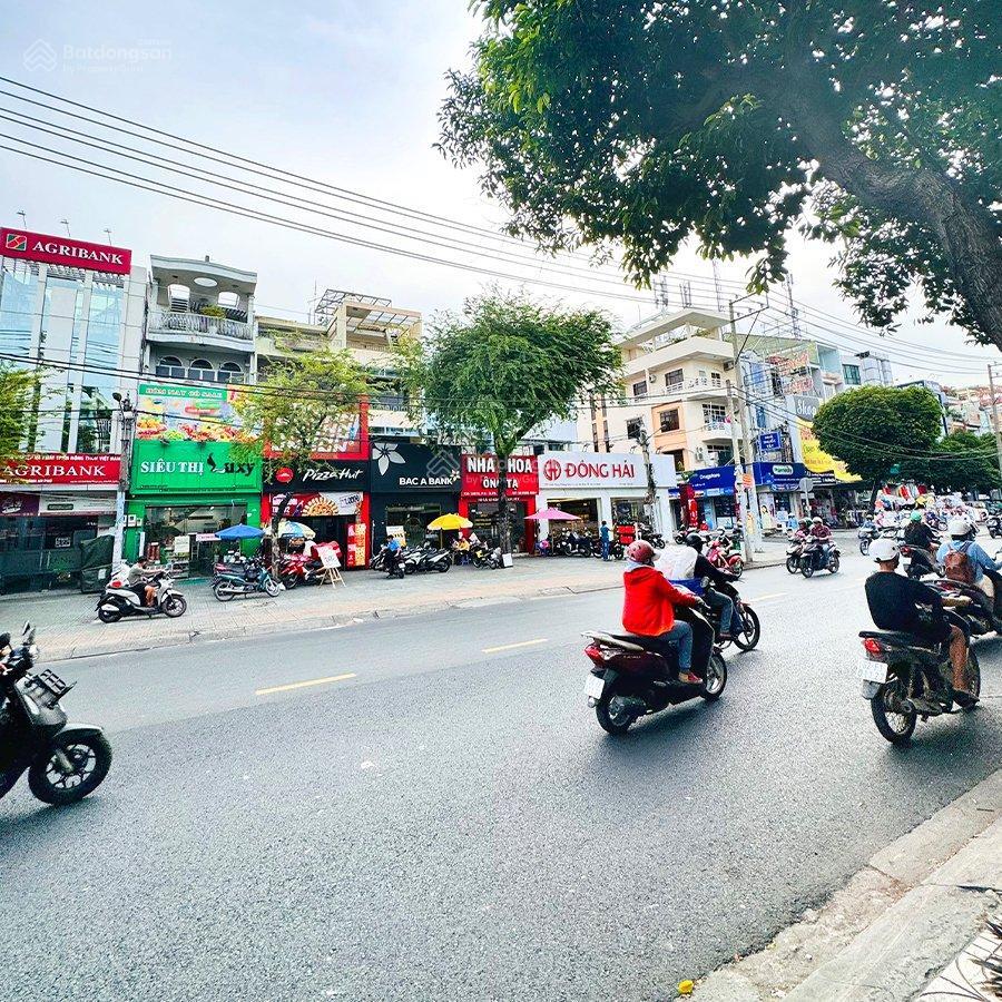 Giảm 2 tỷ còn 6,5 tỷ ! mặt tiền hiếm ngay cmt8 và bành văn trân 4,1x13m. cn 56m2 2 tầng, hđt 15tr