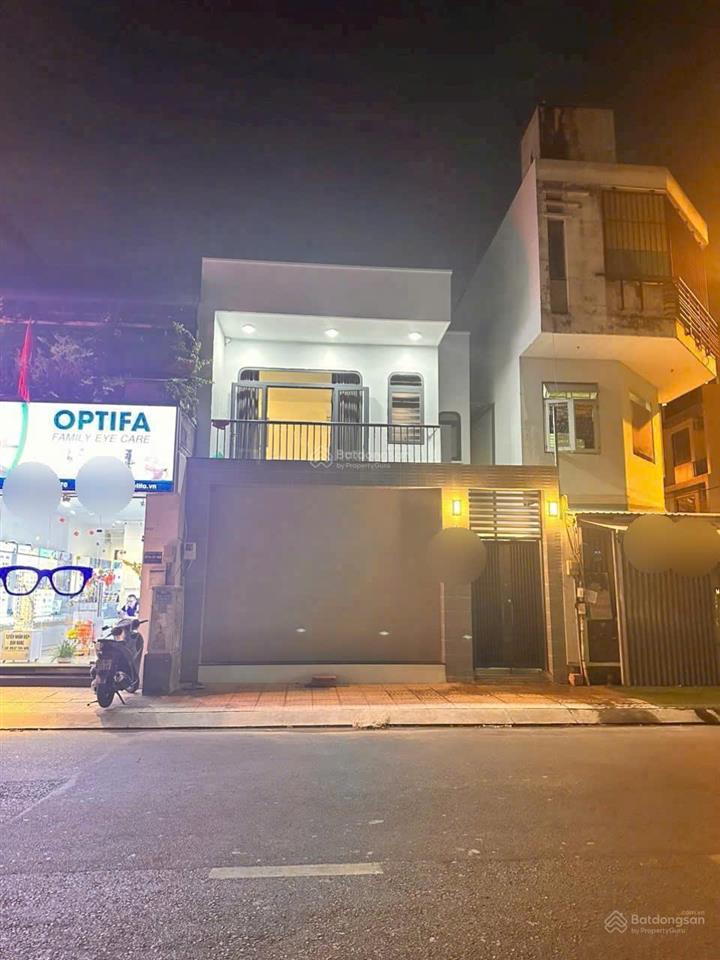 Giảm 2 tỷ còn 6,5 tỷ ! mặt tiền hiếm ngay cmt8 và bành văn trân 4,1x13m. cn 56m2 2 tầng, hđt 15tr