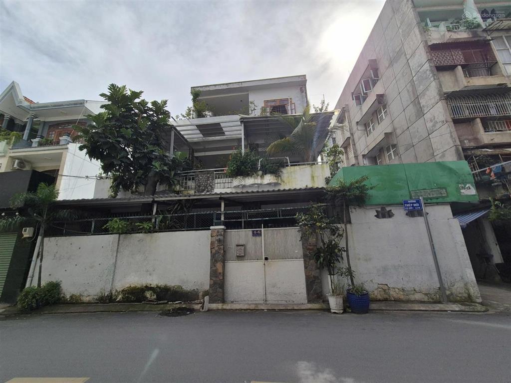 Hẻm rộng 10m, dt 8.8x24m, cn 210m²nhà hiếm trường sơn khu sân bay, tb, giá chỉ 25 tỷ (119.07tr/m2)