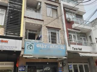 Giá chỉ 170 triệu/m2  mặt tiền khu phan xích long  trần kế xương, dt 5x25m  4 tầng  giá 20,5 tỷ