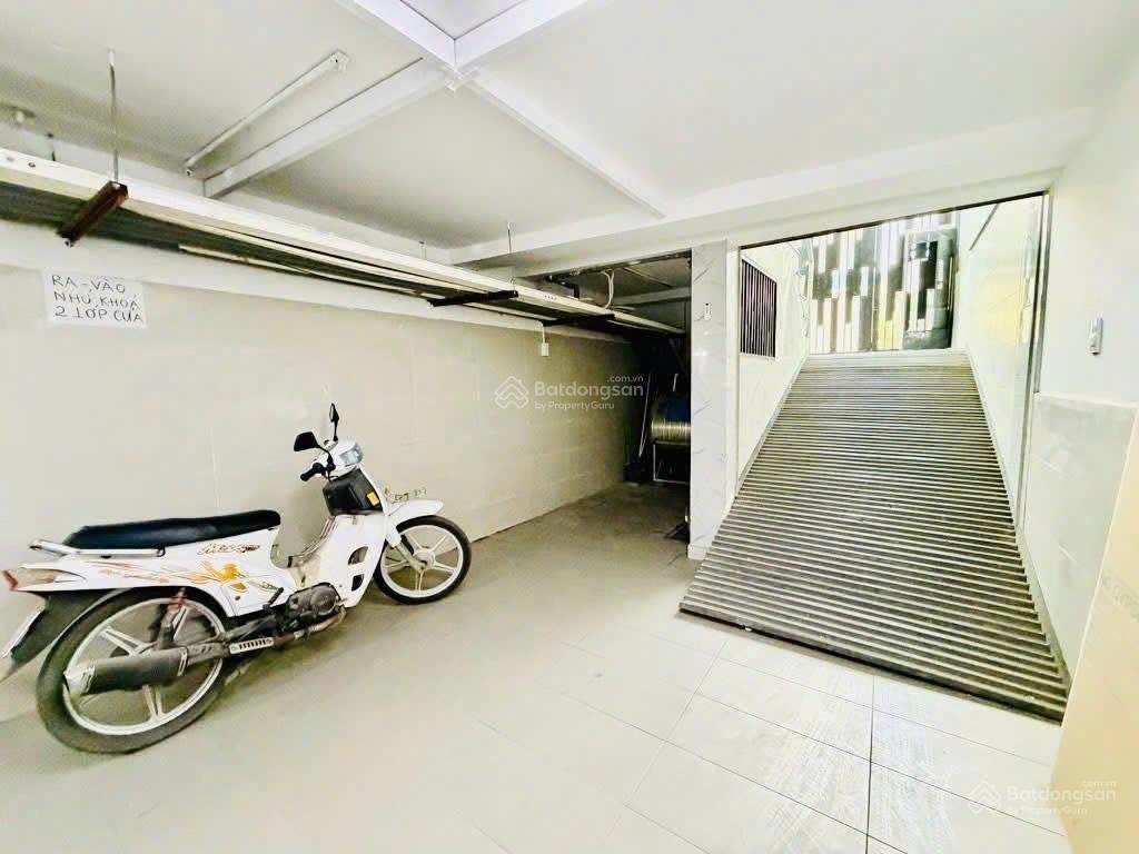 Hđt 35 triệu/th  hầm 6 tầng có thang máy  mặt tiền trần quý cáp ngay phan văn trị  giá 13 tỷ tl