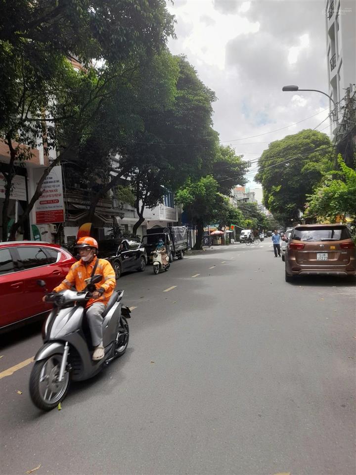 Vị trí vàng  mặt tiền ngay đường c12 sát nhà ga t3 khu sân bay  dt 4x13m  giá chỉ 10,8 tỷ