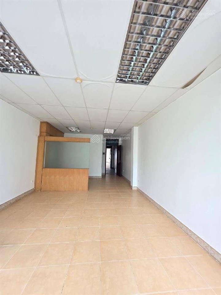 Q. ba đình toà nhà mặt phố  120 m2  109 tỷ  ngay hồ giảng võ, đi thẳng lên phố cổ