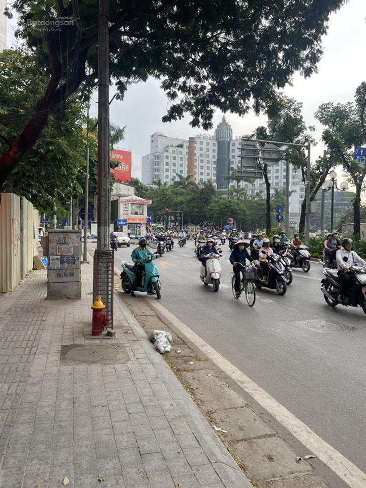 Q. ba đình nhà mặt phố  mặt tiền 6,1m  100 m2  105 tỷ  1 phút ra hồ giảng võ