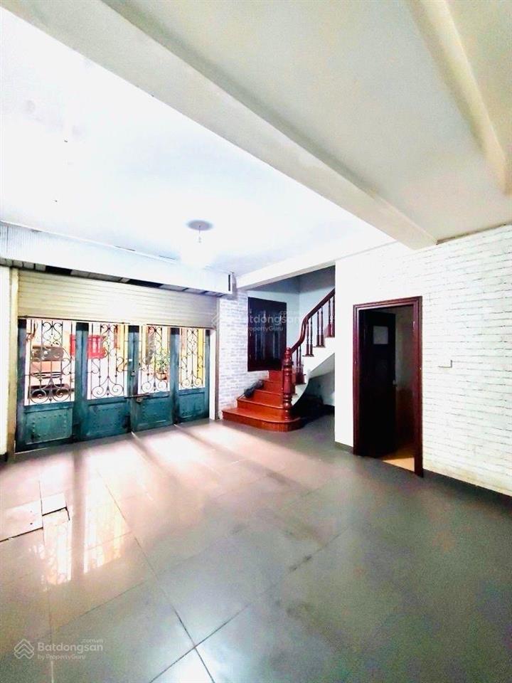 Q. ba đình hiếm toà nhà mặt phố, lô góc, mặt tiền 6m, 90m2, 79 tỷ, 300m ra hồ tây