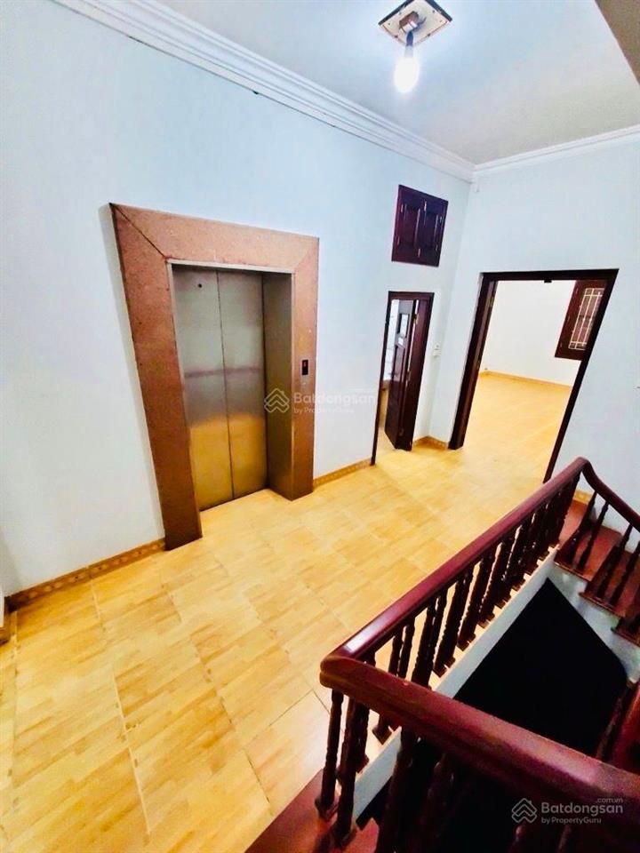 Q. ba đình hiếm toà nhà mặt phố, lô góc, mặt tiền 6m, 90m2, 79 tỷ, 300m ra hồ tây