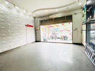 Q. ba đình hiếm toà nhà mặt phố, lô góc, mặt tiền 6m, 90m2, 79 tỷ, 300m ra hồ tây