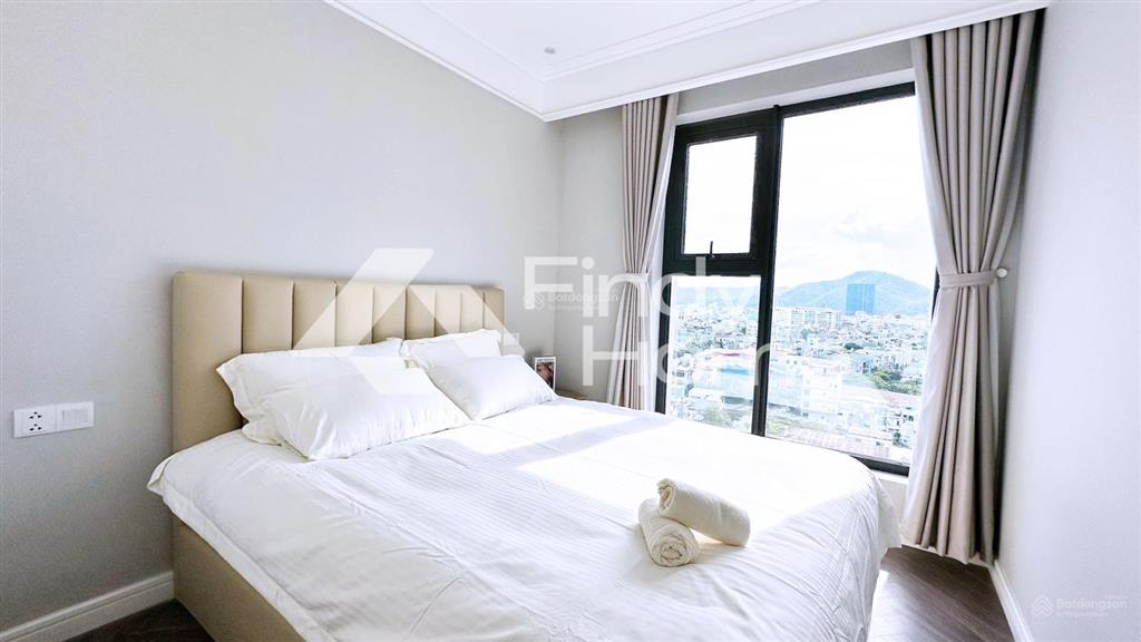 Chỉ với 35tr/m2 sở hữu căn hộ view biển ngay mặt tiền đường trần hưng đạo, full nội thất,vào ở ngay