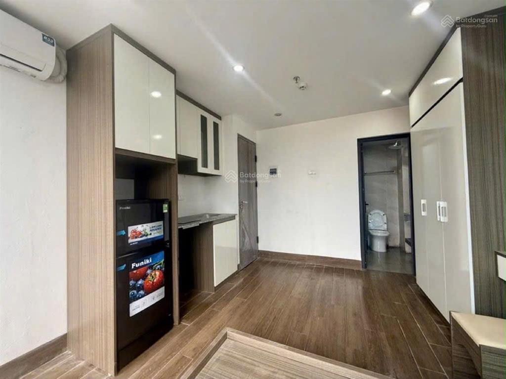 Toà căn hộ dịch vụ khu người hàn đình thôn, lô góc, 116m*8t*mt12m, 30p cho thuê 1.8 tỷ/ năm