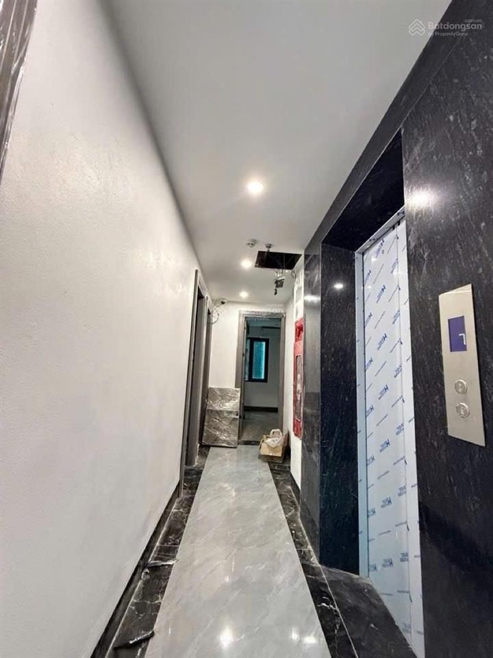 Toà căn hộ dịch vụ khu người hàn đình thôn, lô góc, 116m*8t*mt12m, 30p cho thuê 1.8 tỷ/ năm