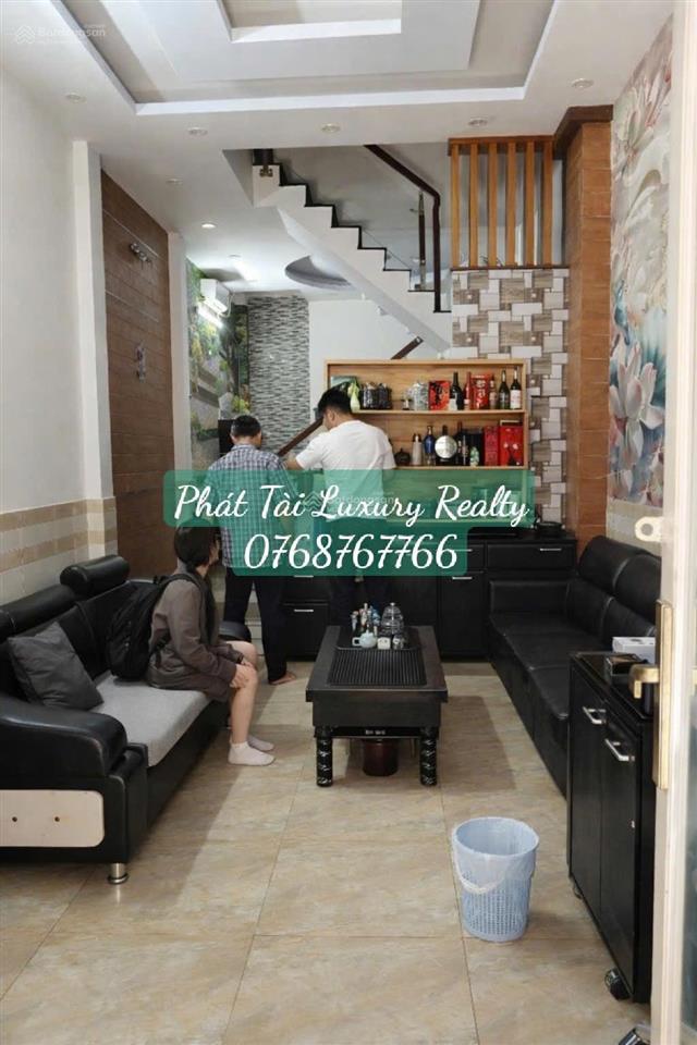 Nhà đẹp 3 tầng 68m2 4pn  hẻm 4m cách bãi ô tô 20m  ngay c.a phường phú thuận  chỉ 7.1 tỷ tl