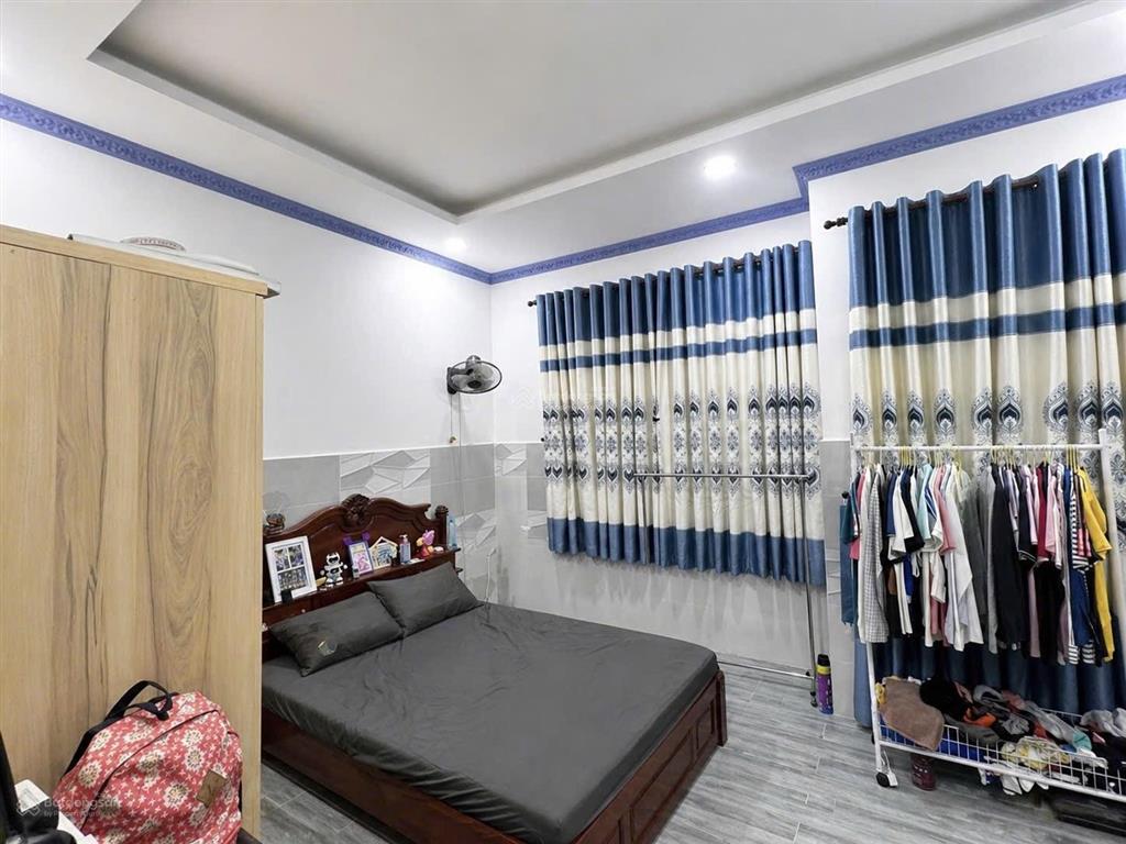 Nhà đẹp 3 tầng 70m2  hẻm xe hơi 8m 3pn  nội thất đẹp  cách chợ tân quy 50m  nhỉnh 9 tỷ tl