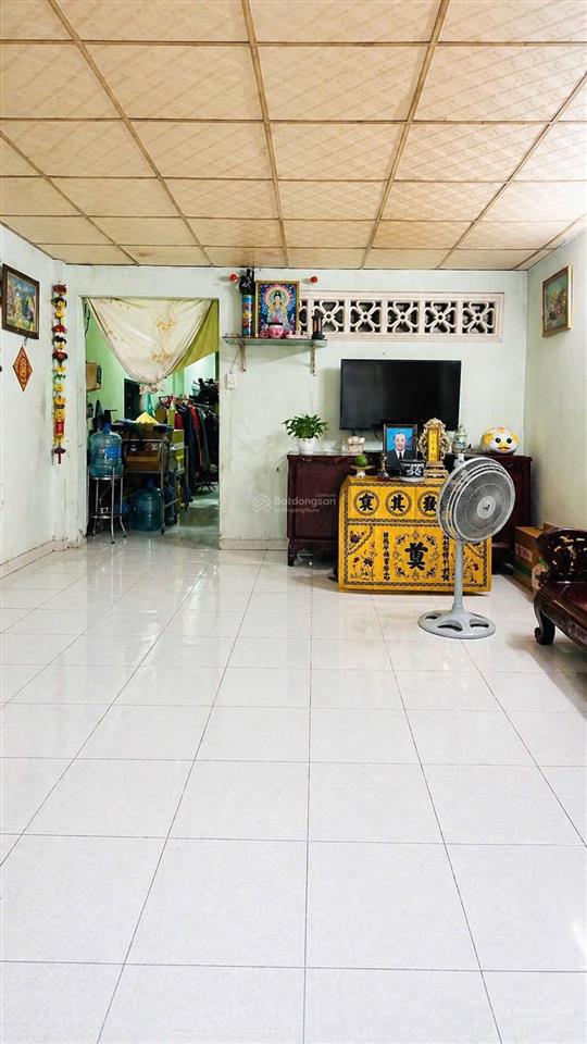 Bán đất tặng nhà 103m2  đường nhựa 10m, tiện xây dựng mới  đối diện kdc city land  chỉ hơn 9 tỷ