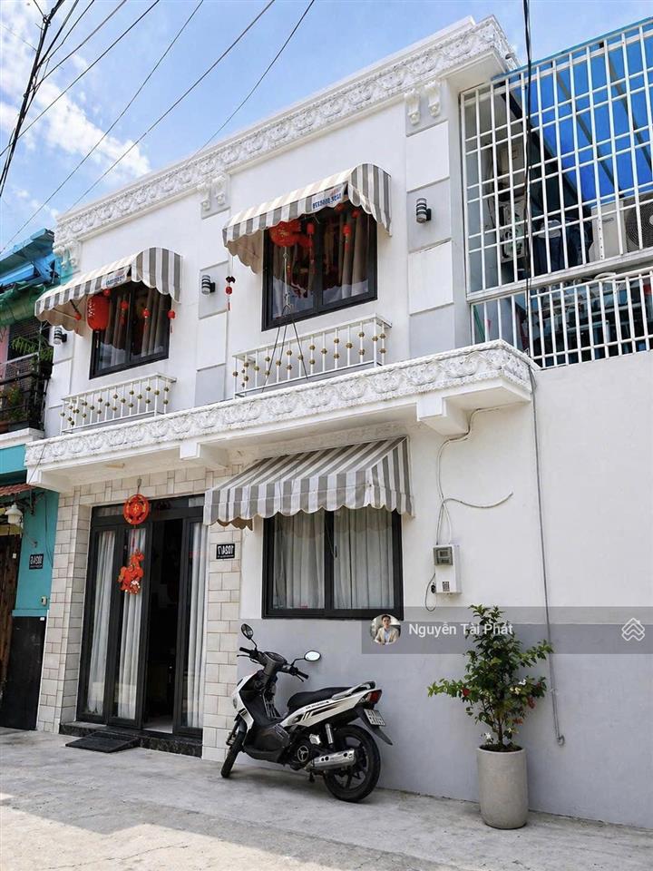 Nhà đẹp 2 tầng 55m2  cách 50m ra mặt tiền 3pn, nội thất xịn  cách chợ phú thuận 500m  nhỉnh 5 tỷ
