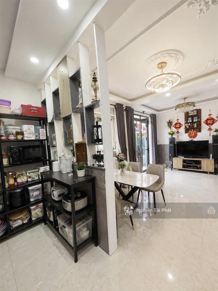 Nhà đẹp 2 tầng 55m2  cách 50m ra mặt tiền 3pn, nội thất xịn  cách chợ phú thuận 500m  nhỉnh 5 tỷ