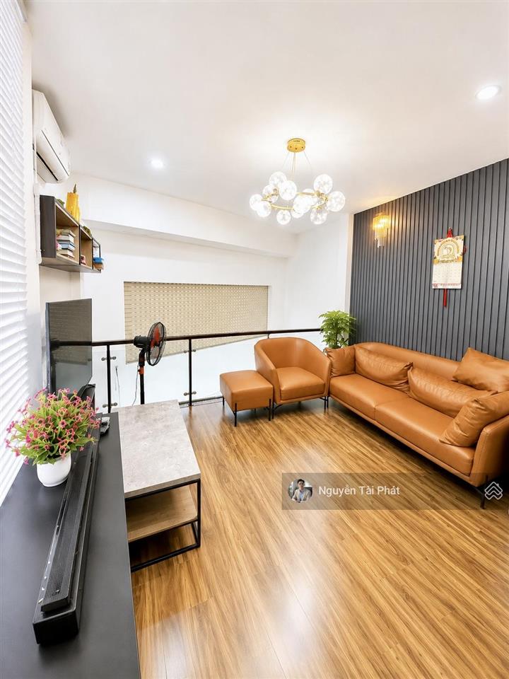 Nhà đẹp 5 tầng 61m2 hẻm xe hơi 5m 4pn  2 phòng khách đẹp  cách siêu thị coop mart 150m  hơn 8 tỷ