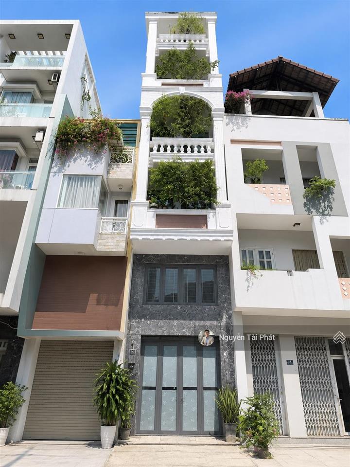 Mặt tiền kd 4 tầng  cách chợ tân quy 100m 42m2 đường nhựa 12m  nội thất đẹp 3pn  nhỉnh 9 tỷ tl
