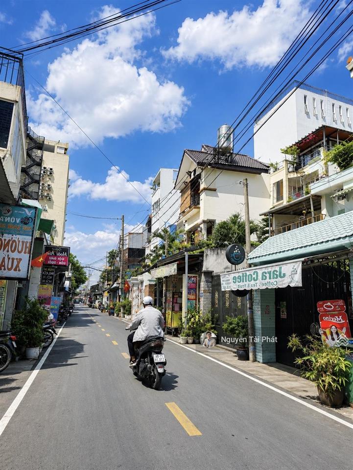 Nhà đẹp 4 tầng 65m2 ngang 5m  đường nhựa 8m thông 3pn, gara ô tô  cách chợ tân mỹ 350m  hơn 7 tỷ