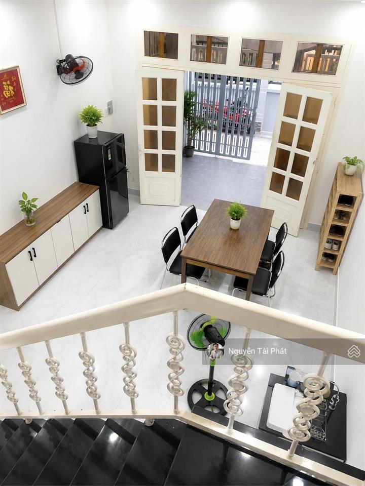 Nhà đẹp 2 tầng 64m2 2pn hẻm 4m thông  sát mặt tiền  cách đại học marketing chỉ 200m  hơn 7 tỷ tl