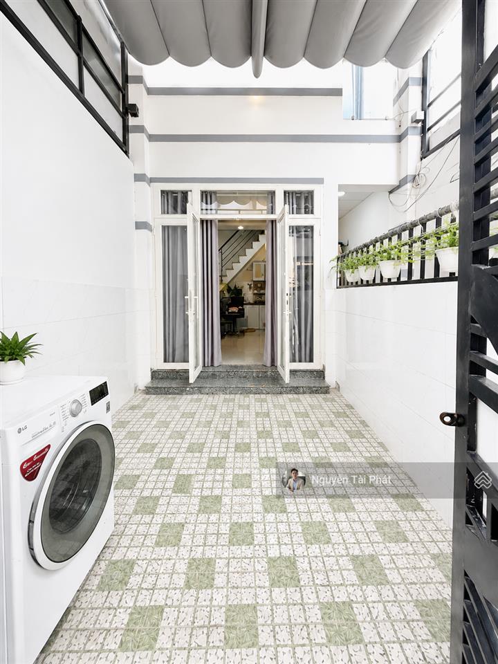 Nhà đẹp 2 tầng 88m2 4pn hẻm 5m sạch  sẳn dòng tiền 13tr/tháng  cách cầu phú mỹ 500m  nhỉnh 6 tỷ