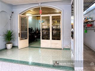 Nhà cấp 4 cũ 154m2  ngang 6.7m nở hậu 11m  tiện xây chdv  cách bệnh viện tân hưng 150m  9.7 tỷ