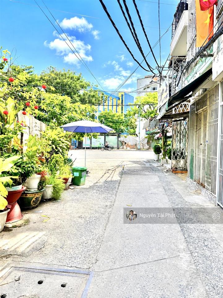 Nhà đẹp 2 tầng  ngay đh tài chính marketing 30m2 2pn  full nội thất, shr, hẻm an ninh  4.65 tỷ