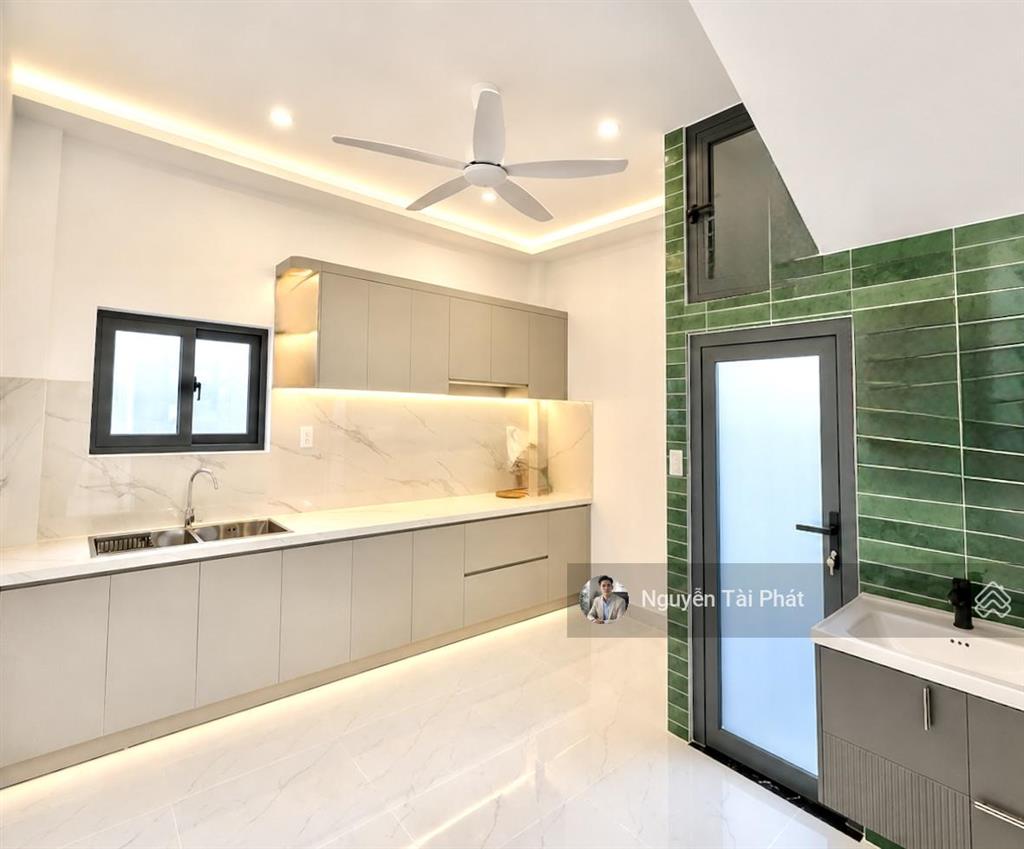 Nhà đẹp 2 tầng  ngay đh tài chính marketing 30m2 2pn  full nội thất, shr, hẻm an ninh  4.65 tỷ
