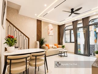 Nhà đẹp 2 tầng 32m2  80m ra mt, 2pn rộng, full nội thất xịn  cách coop mart chỉ 500m, giá 4.58 tỷ