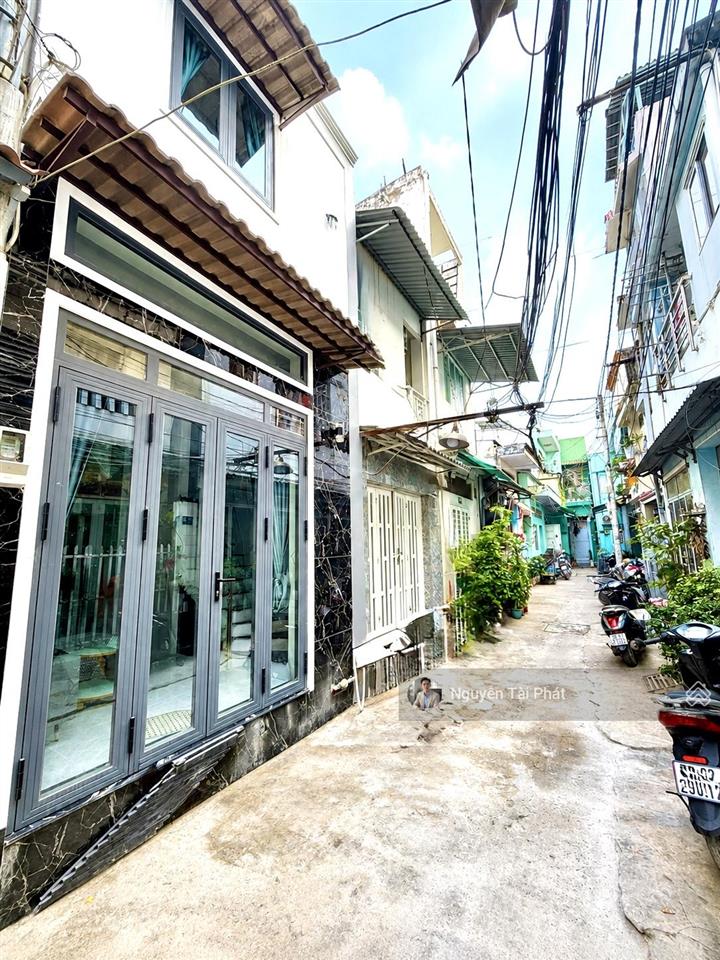 Chỉ 3.49 tỷ  nhà đẹp 3 tầng 32m2 3pn  30m ra mt, shr  200m qua quận 4  nội thất đẹp vào ở ngay