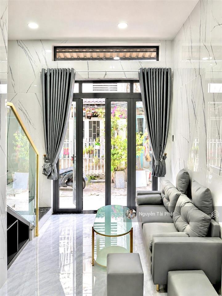 Chỉ 3.49 tỷ  nhà đẹp 3 tầng 32m2 3pn  30m ra mt, shr  200m qua quận 4  nội thất đẹp vào ở ngay