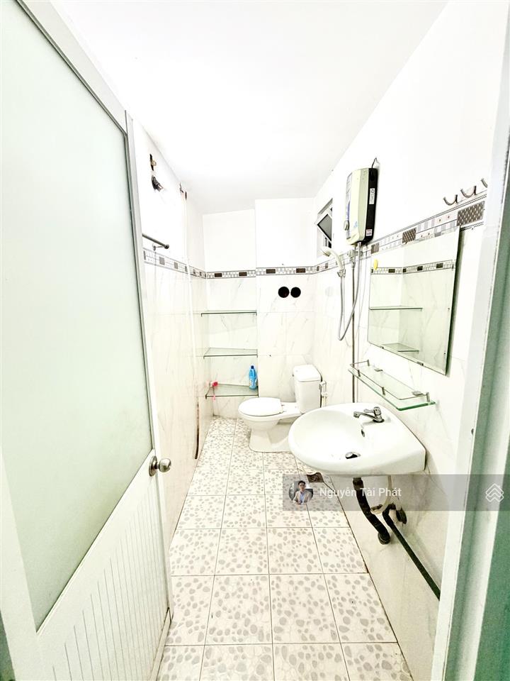 Nhà đẹp 2 tầng 50m2 3pn  ngang 5m  phường tân hưng  mới ở ngay  80m ra mặt tiền  giá 4 tỷ 290