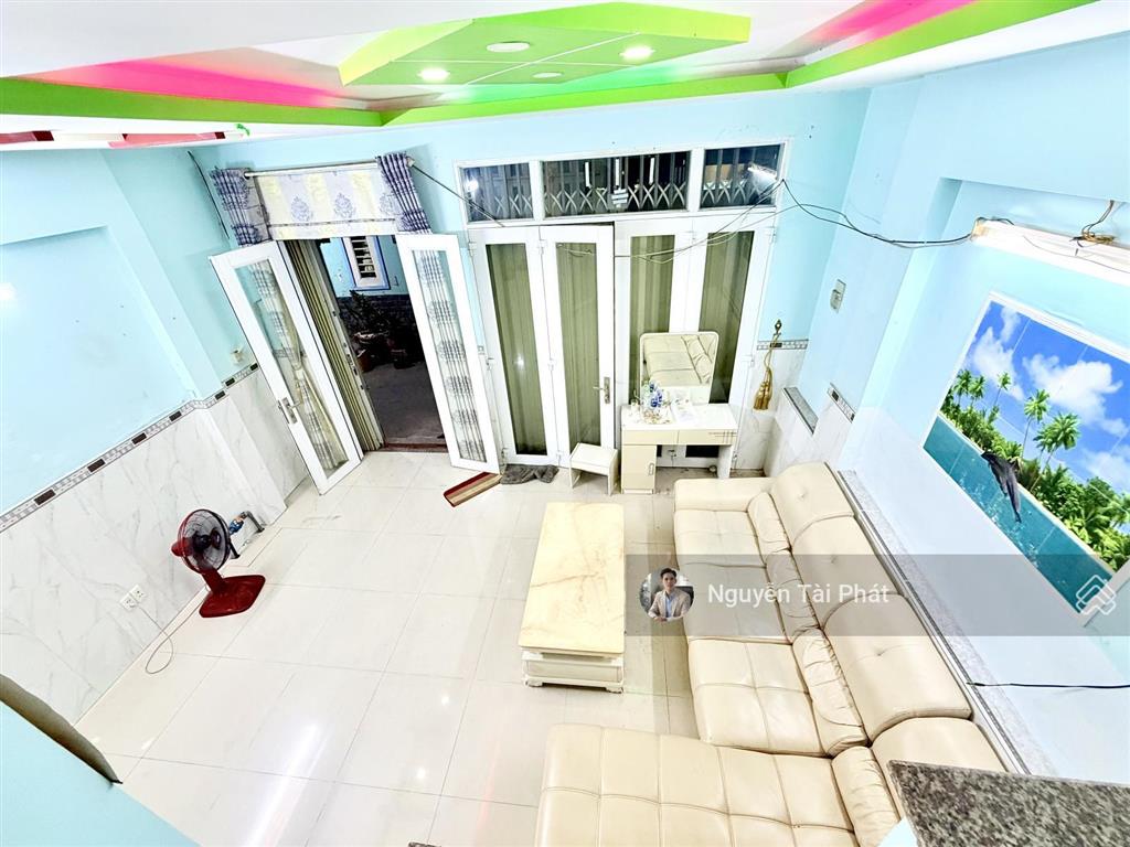 Nhà đẹp 2 tầng 50m2 3pn  ngang 5m  phường tân hưng  mới ở ngay  80m ra mặt tiền  giá 4 tỷ 290
