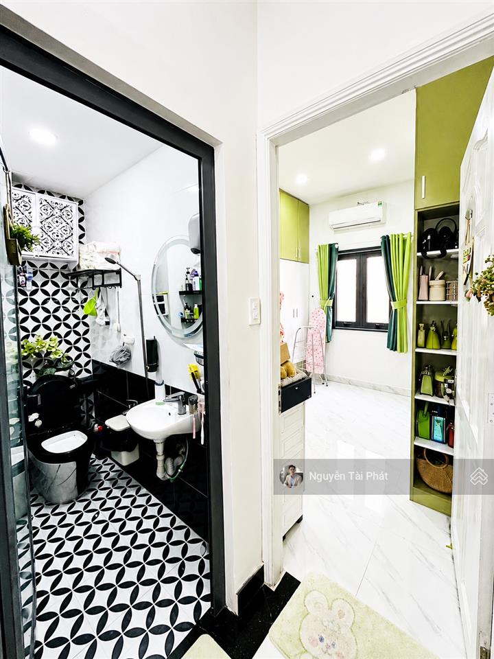 Nhà đẹp 4 tầng 44,4m2 5pn  tặng nội thất xịn  hẻm 4m cách ubnd phường phú thuận 300m  6,7 tỷ tl