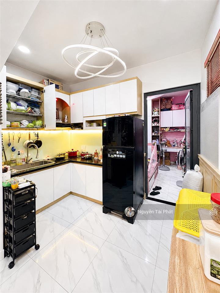 Nhà đẹp 4 tầng 44,4m2 5pn  tặng nội thất xịn  hẻm 4m cách ubnd phường phú thuận 300m  6,7 tỷ tl