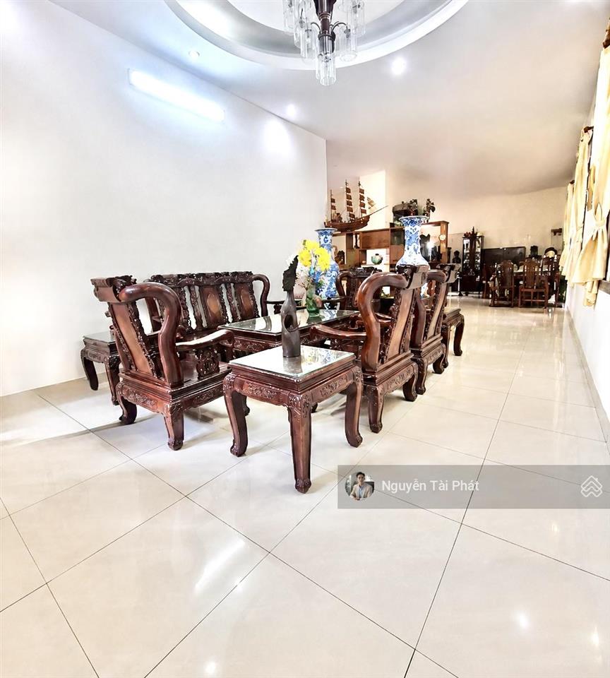 Mặt tiền kinh doanh  hoàng quốc việt 367m2 3 tầng  ngang 12m, 4pn siêu rộng  tiện xây mới  51tỷ