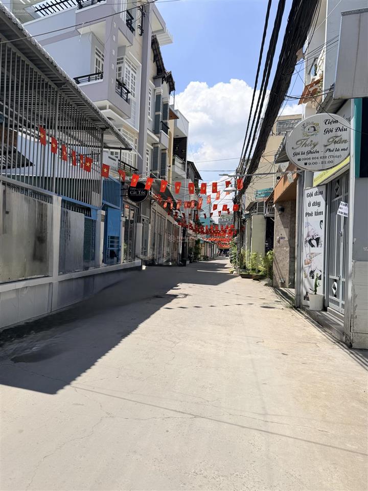 Nhà đẹp 4 tầng ở ngay 60m2 4pn rộng  full nội thất đẹp, ngang 5m, 30m ra hxh  chỉ 7.9 tỷ