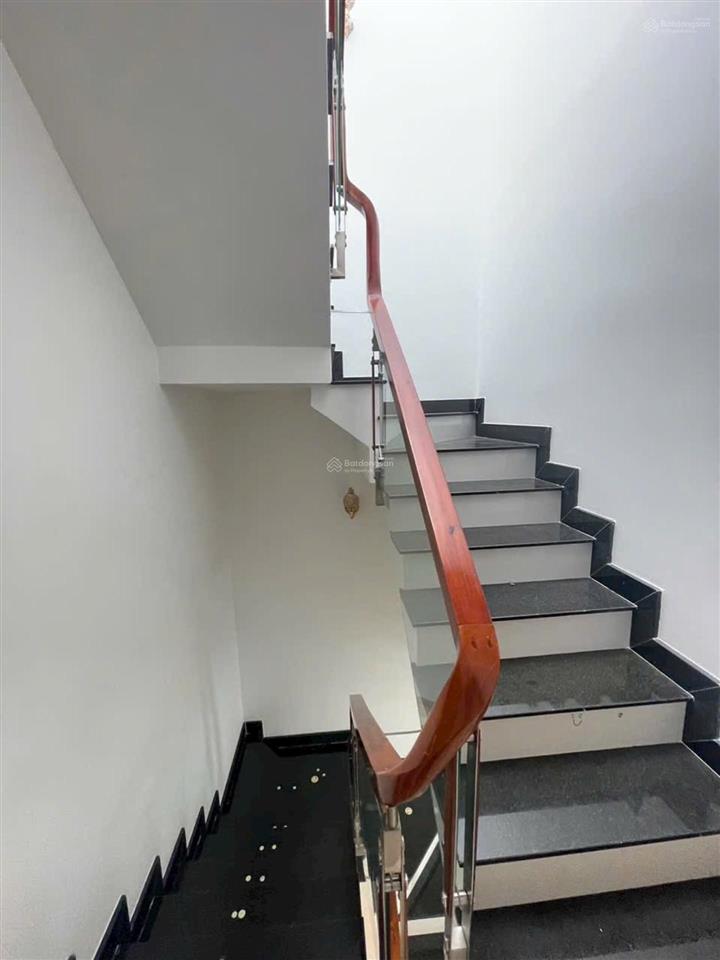 Nhà đẹp 4 tầng ở ngay 60m2 4pn rộng  full nội thất đẹp, ngang 5m, 30m ra hxh  chỉ 7.9 tỷ
