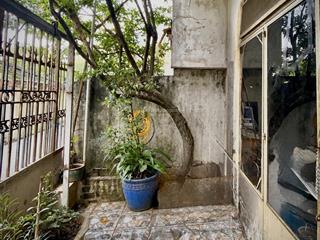 Bán đất tặng nhà 161m2 ngang 7m  sát mặt tiền, tiện xây mới  cách cầu nguyễn khoái 150m  9.5 tỷ