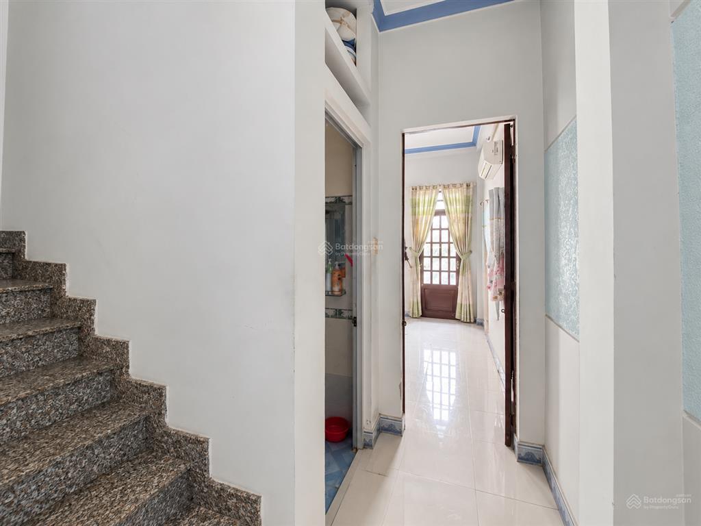Nhà đẹp 3 tầng 105m2 5pn ngang 7m  bùi văn ba  mới ở ngay  nhỉnh 8 tỷ tl
