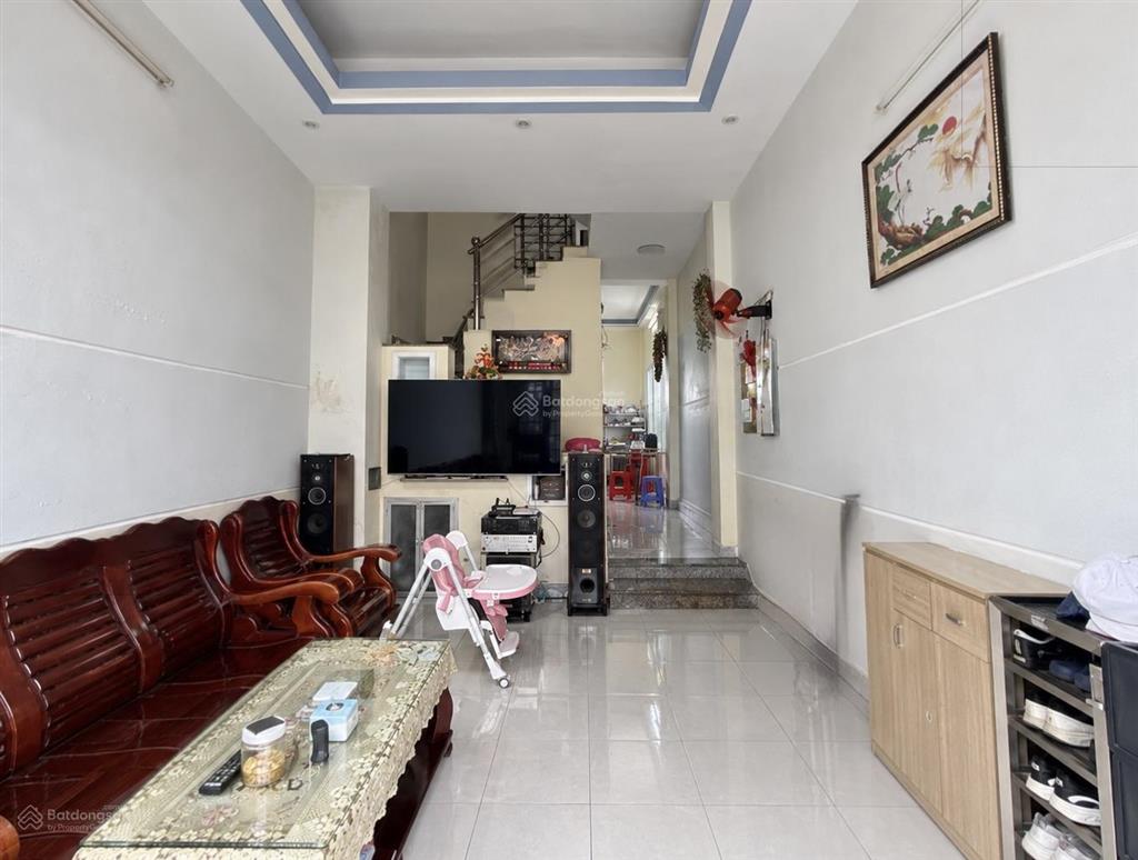 Nhà đẹp 3 tầng 105m2 5pn ngang 7m  bùi văn ba  mới ở ngay  nhỉnh 8 tỷ tl