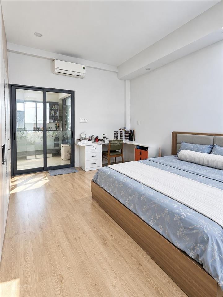 Nhà đẹp 4 tầng 95m2 đường nhựa 8m 5pn  nội thất cao cấp  hẻm 62 lâm văn bền  chỉ 10 tỷ tl