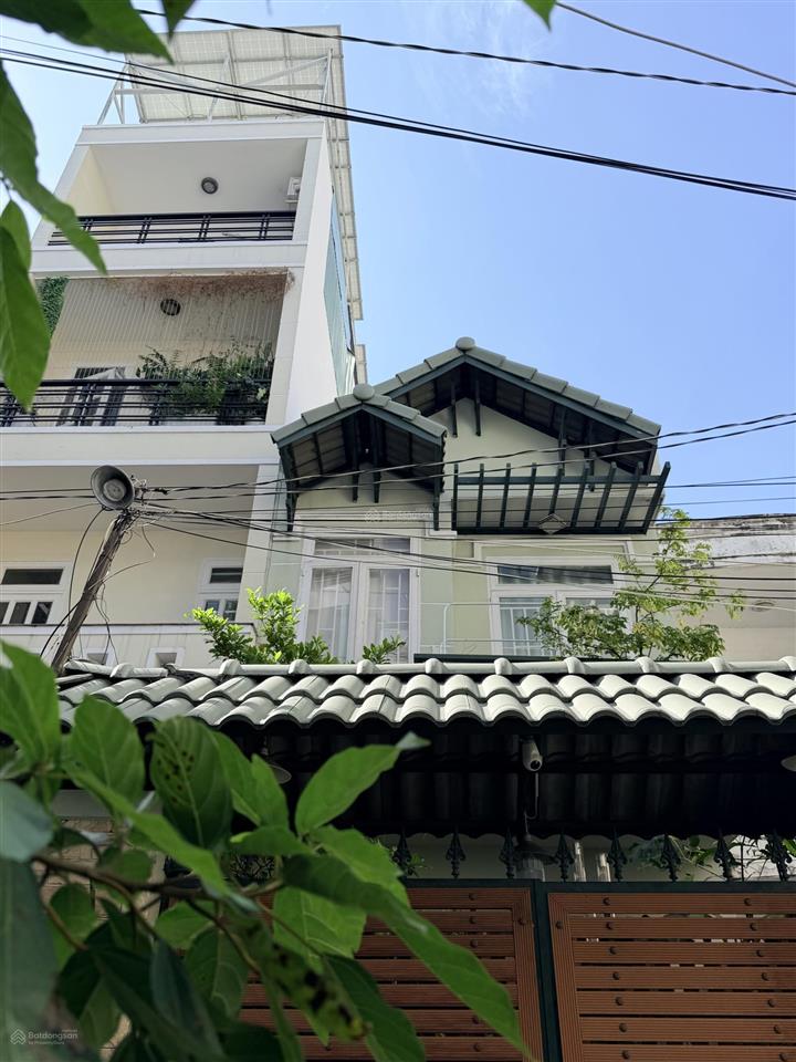 Nhà đẹp 3 tầng 82m2 hẻm xe hơi 5m 4pn  nội thất đẹp  cách thsc nguyễn hữu thọ 90m  nhỉnh 9 tỷ tl