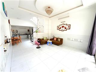 Nhà đẹp 2 tầng 59m2 3pn ngang 4.8m, p.tân hưng  mới ở ngay, cách cầu nguyễn khoái 95m  chỉ 5.3 tỷ