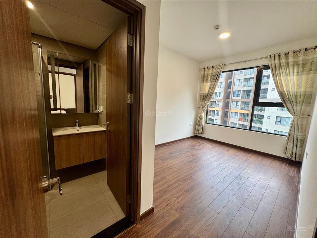 Cần bán gấp chcc akari, 73.2m2, ban công đông nam, có hd thuê, giá chỉ 5.8 tỷ tl bao thuế phí