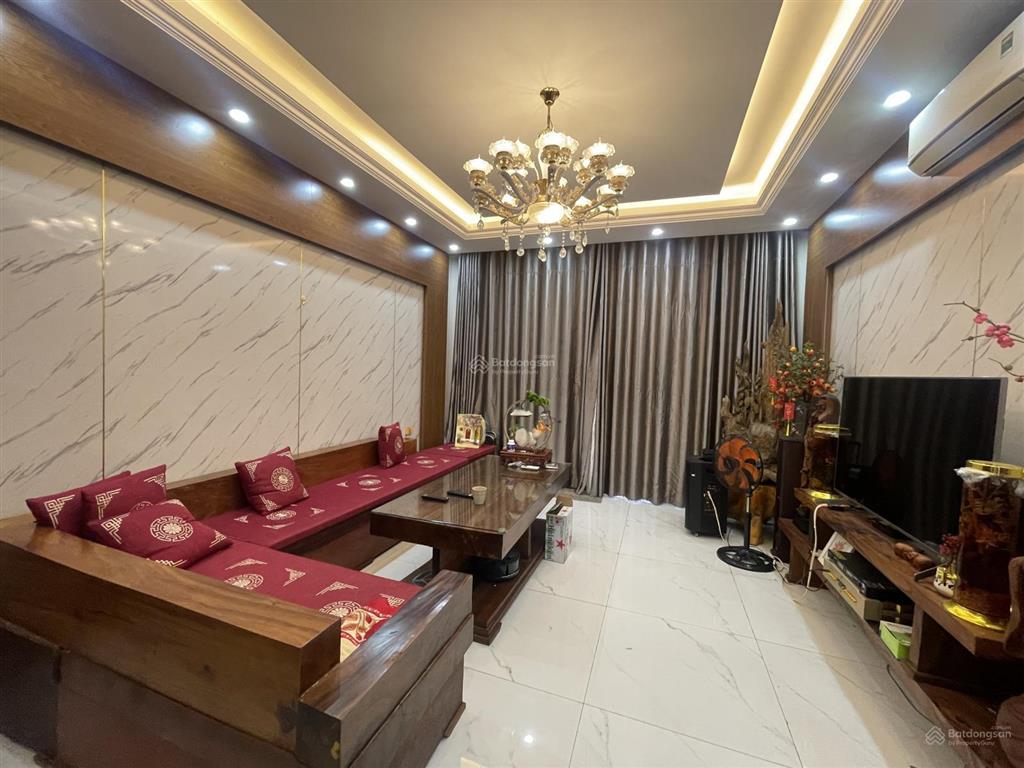 Cho thuê nhà 5 tầng mặt tiền lê quang đạo gần nguyễn văn thoại gần biển mỹ khê đà nẵng