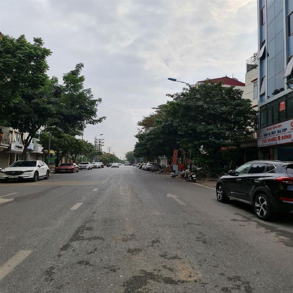 33m2 xã Gia Lâm, Hà Nội, ô tô vào, 4 tỷ x nhỏ xíu. Lh 0989894845