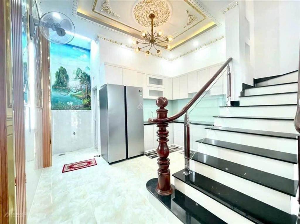 Nhà riêng đẹp xuất sắc bán gấp tại kdc phú xuân, 4,9 tỷ, 52,5m2