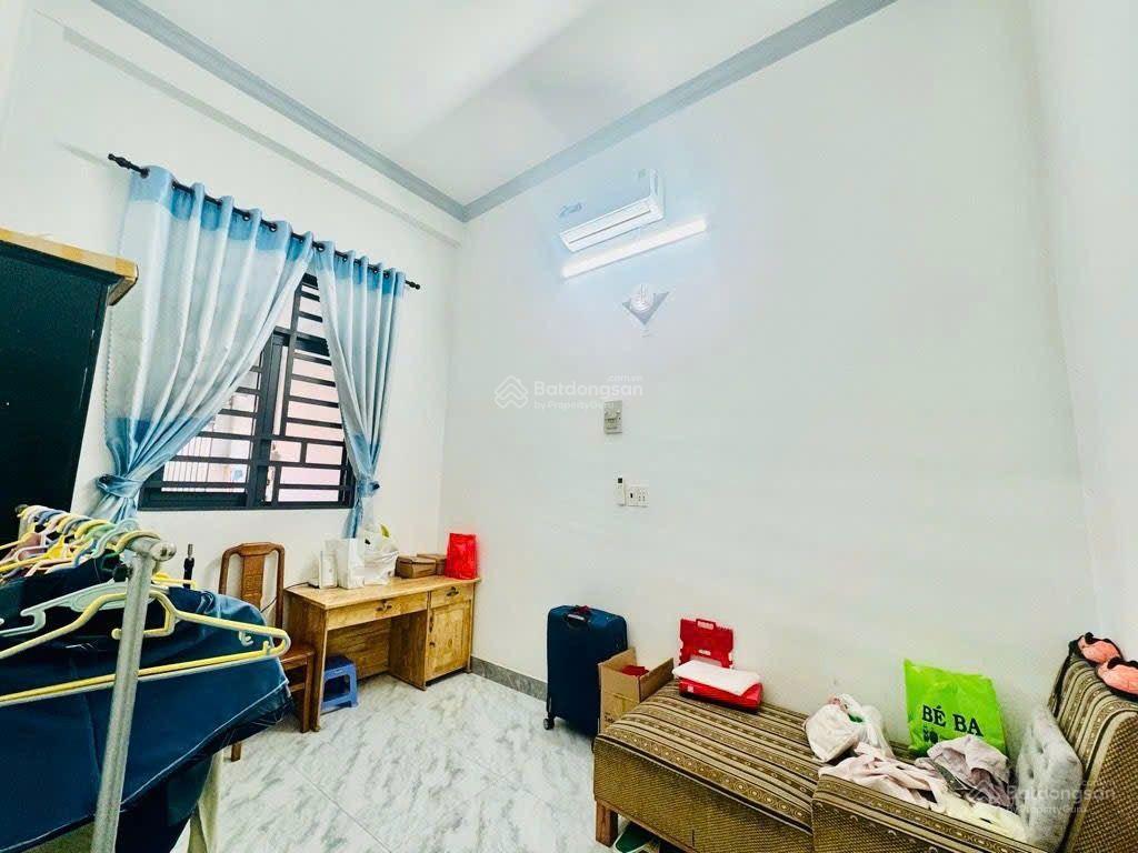 Bán nhà mặt tiền vị trí đẹp hiếm nhà bán