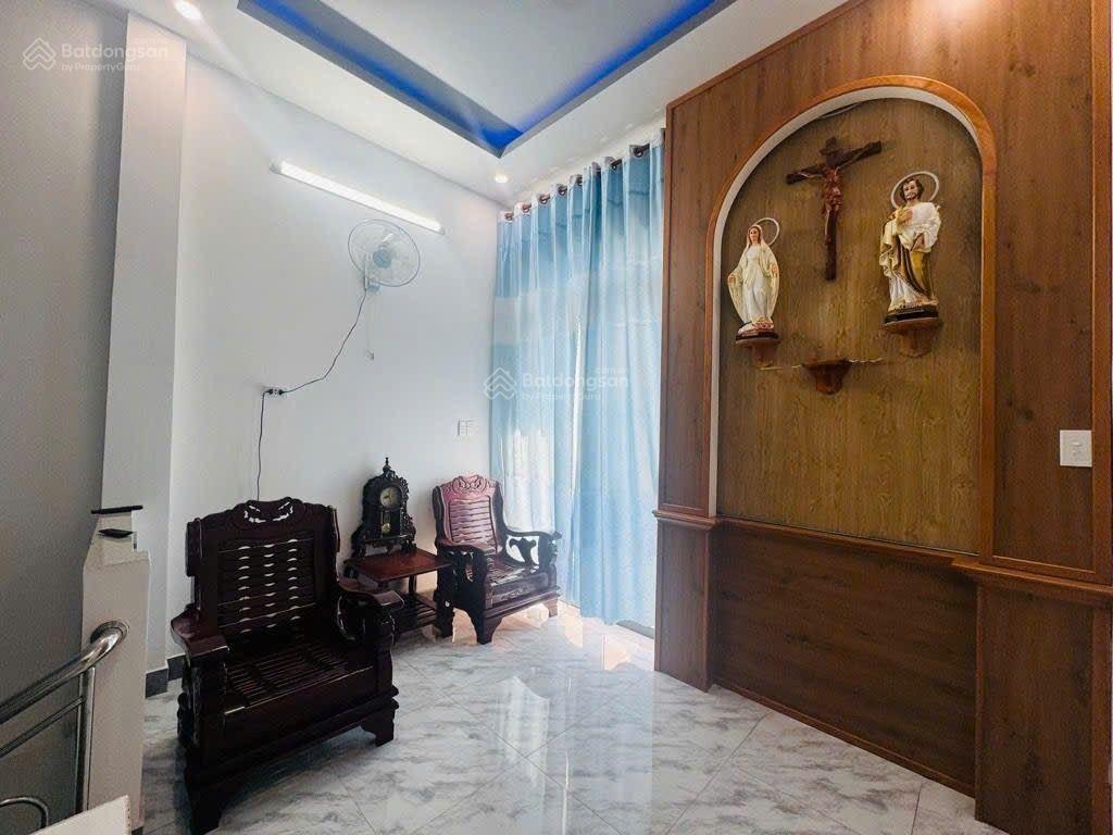 Bán nhà mặt tiền vị trí đẹp hiếm nhà bán